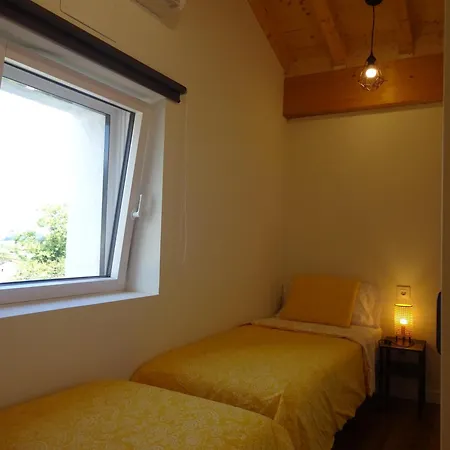 Apartamento Rurales La Tienda De Mar Y Montana Villanueva (Asturias)